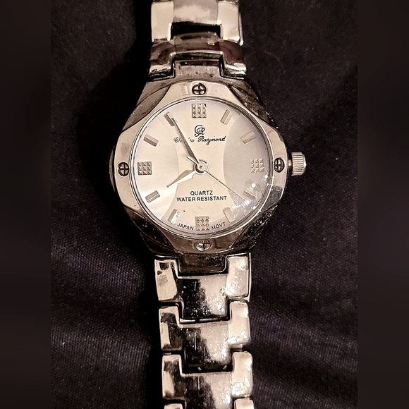 Ladies Vintage Charles Raymond Quartz Watch - Picture 4 of 12